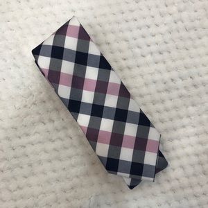 Classy Bedford Broome Tie